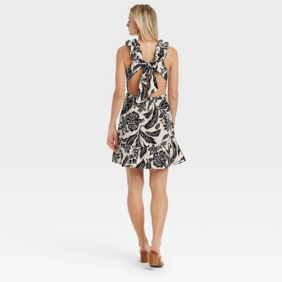 Who What Wear black and tan floral dress - Picture 2 of 7